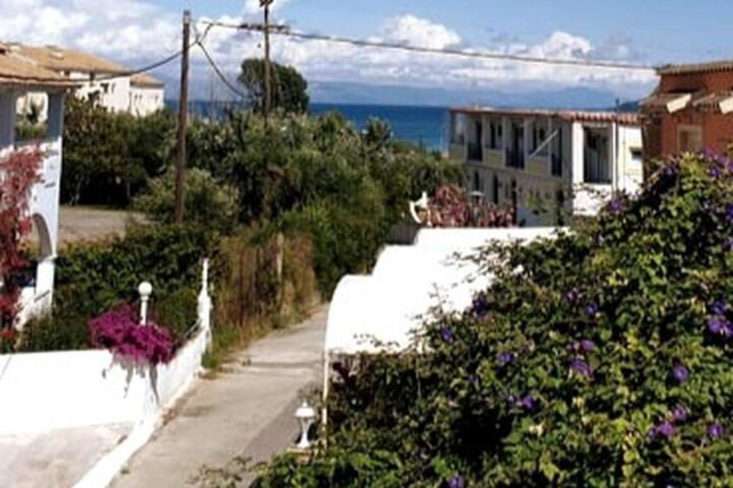 Apartamento Golden Keys Apatment First Floor Moraitika Exterior foto